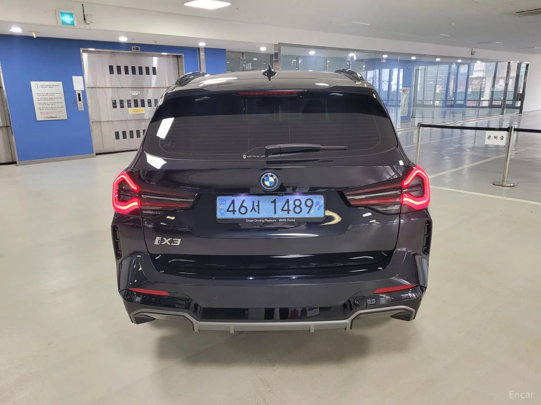 iX3