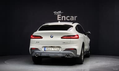 X4 (G02)