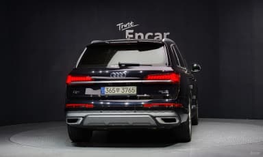 Q7 (4M)