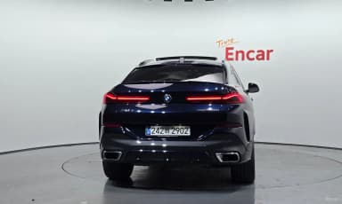 X6 (G06)