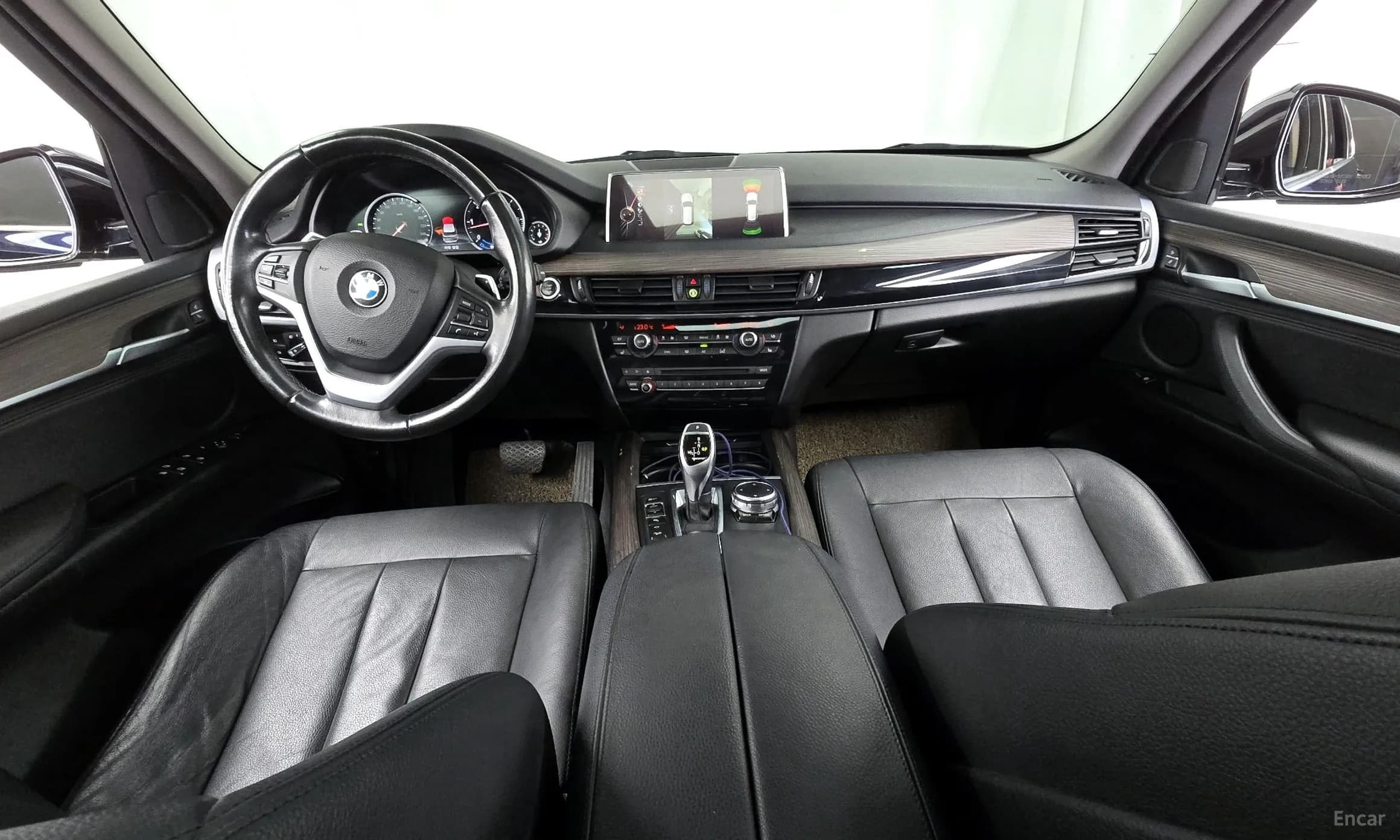 X5 (F15)