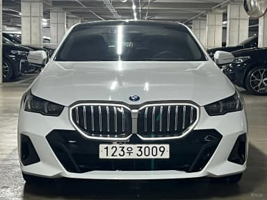 5 Series (G60)