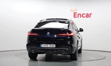 X4 (G02)
