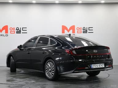 Sonata Hybrid (DN8)