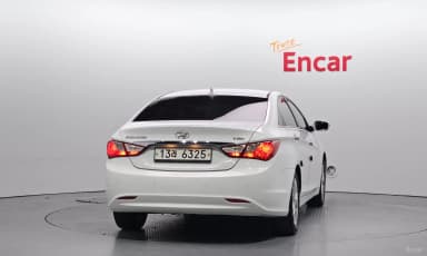 YF Sonata