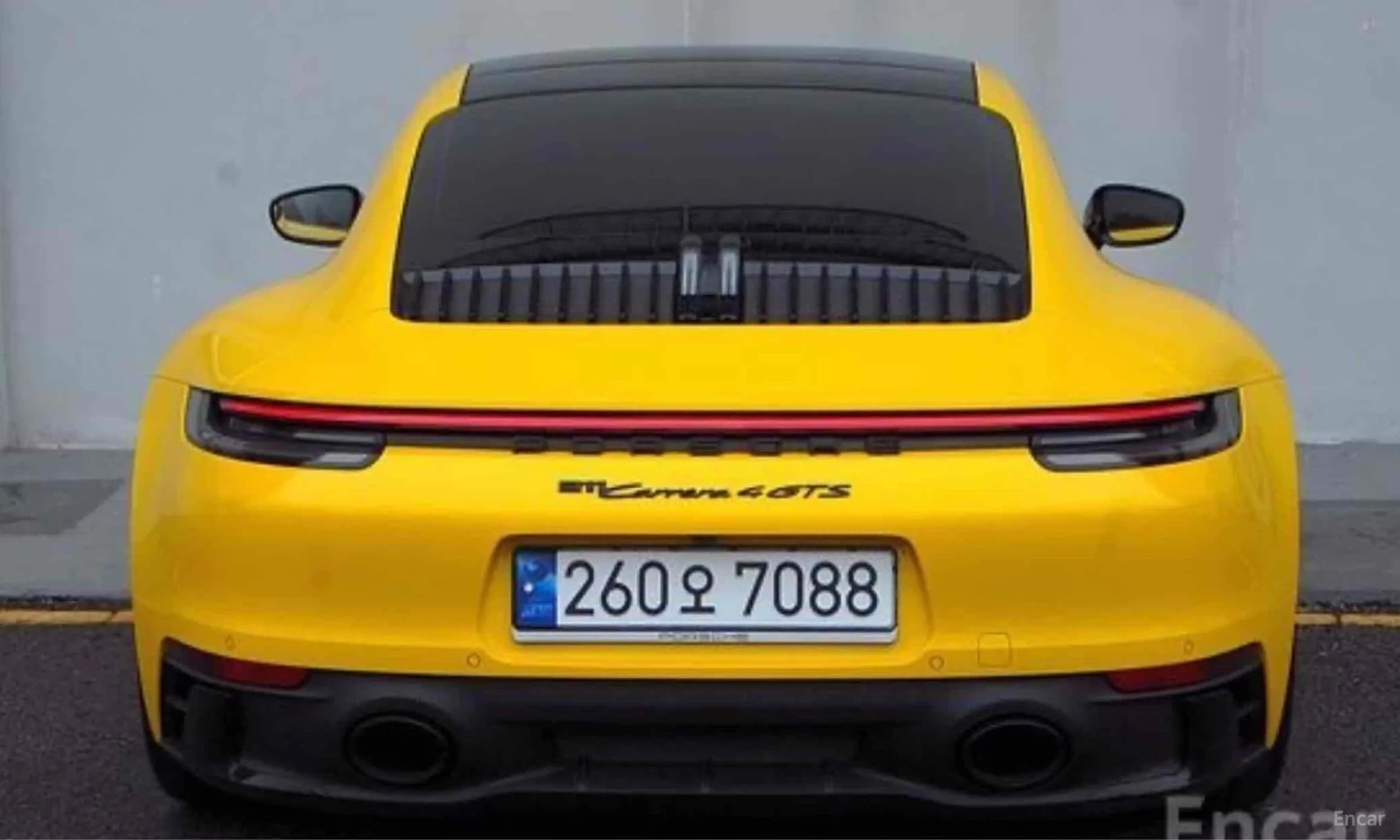 911 (992)