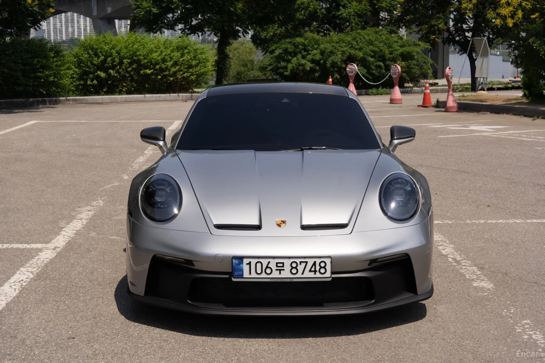 911 (992)