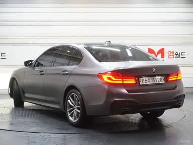 5 Series (G30)