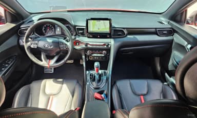 Veloster (JS)