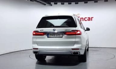 X7 (G07)