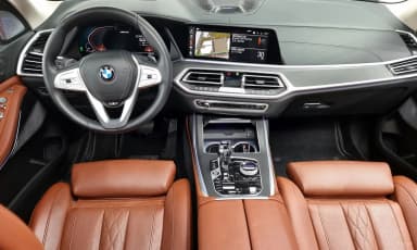 X7 (G07)