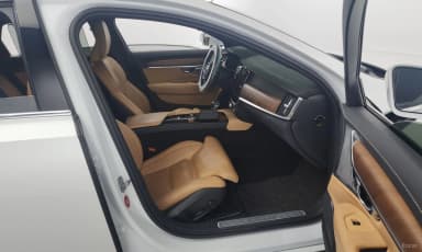 S90
