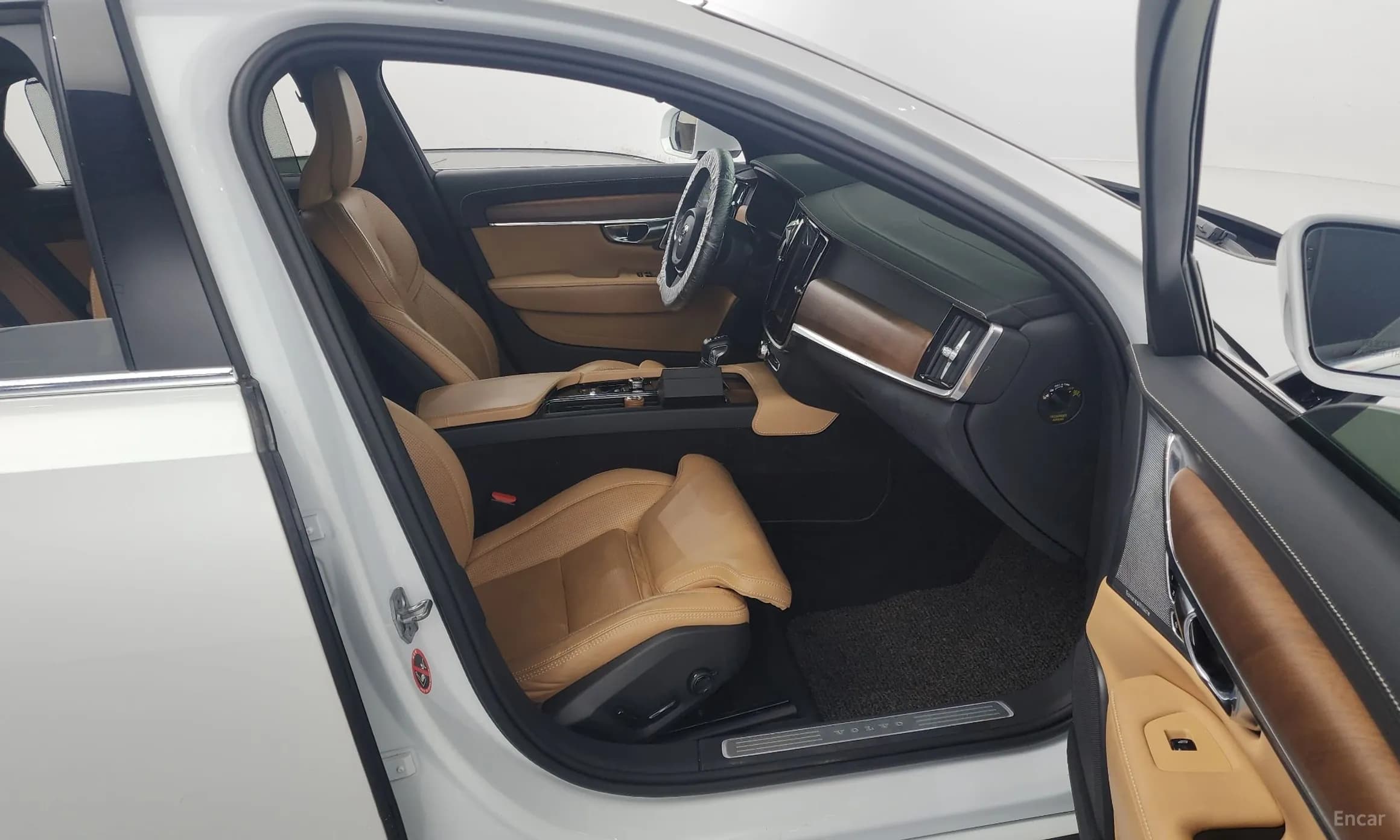 S90