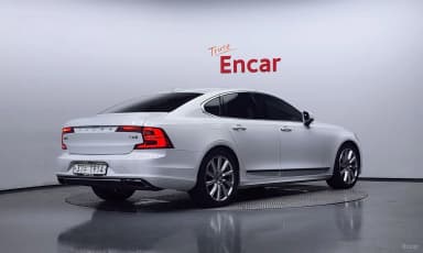 S90
