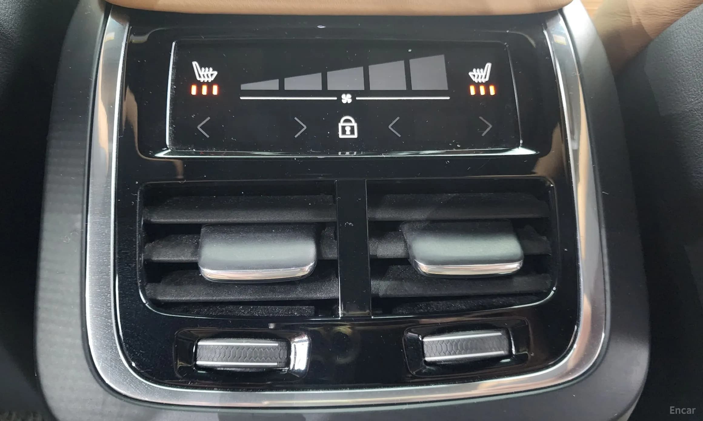 S90