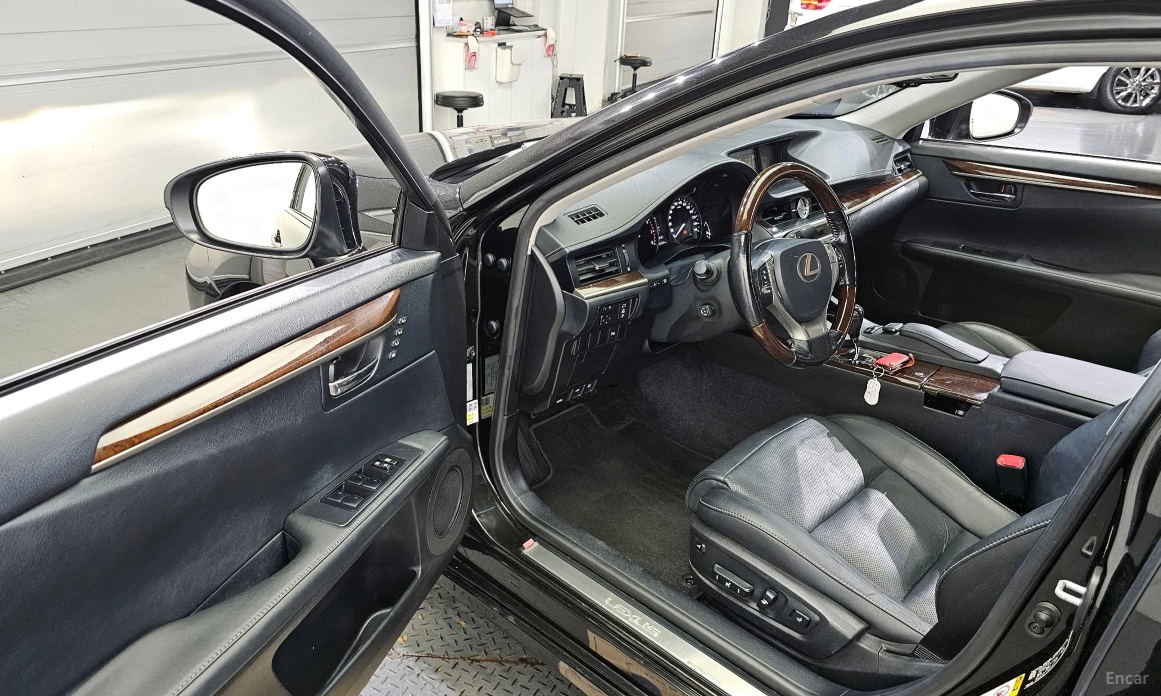New ES350