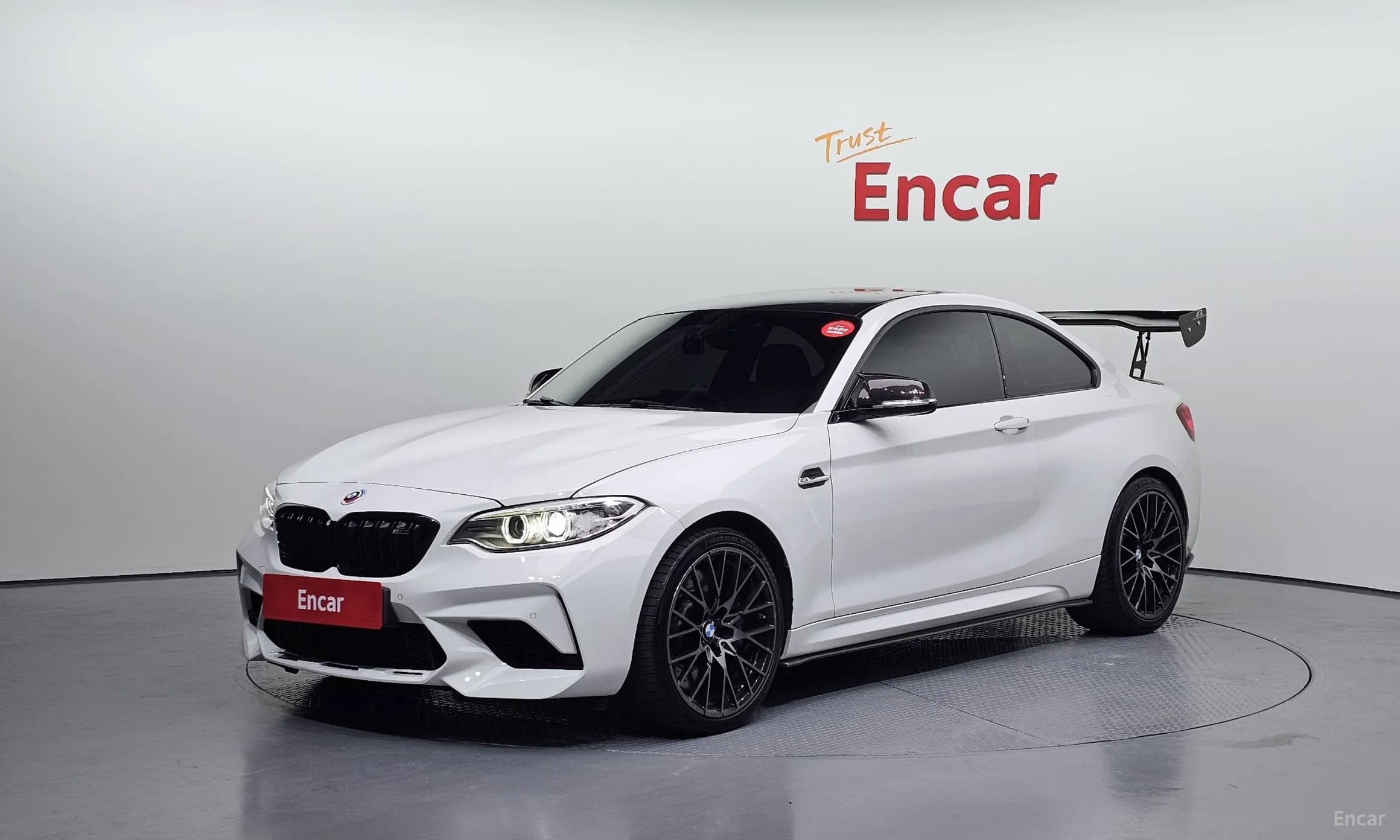 M2 (F87)