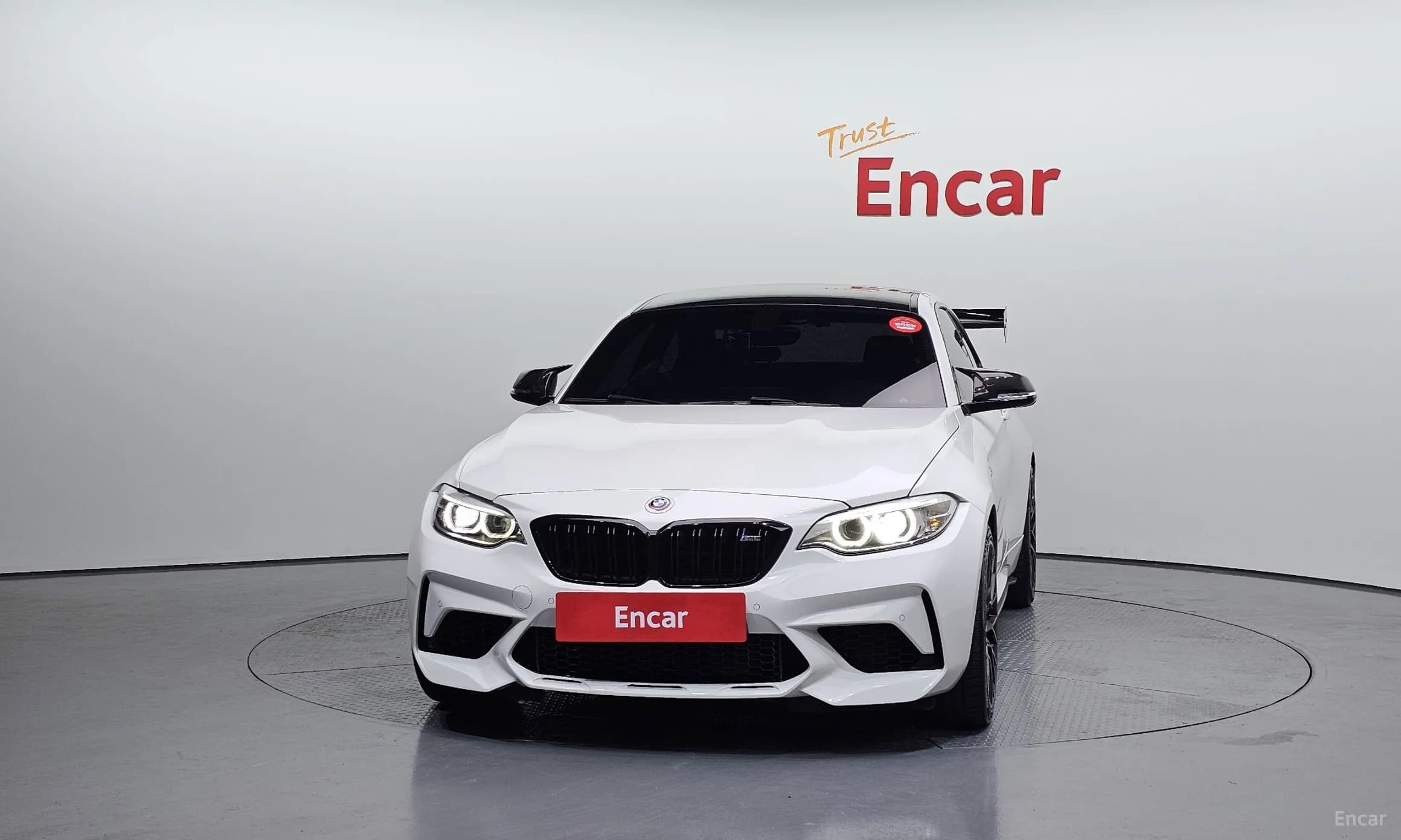 M2 (F87)