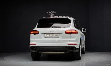 New Cayenne