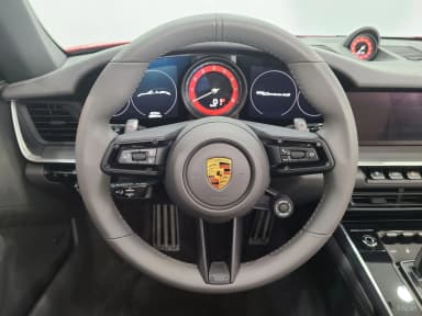 911 (992)