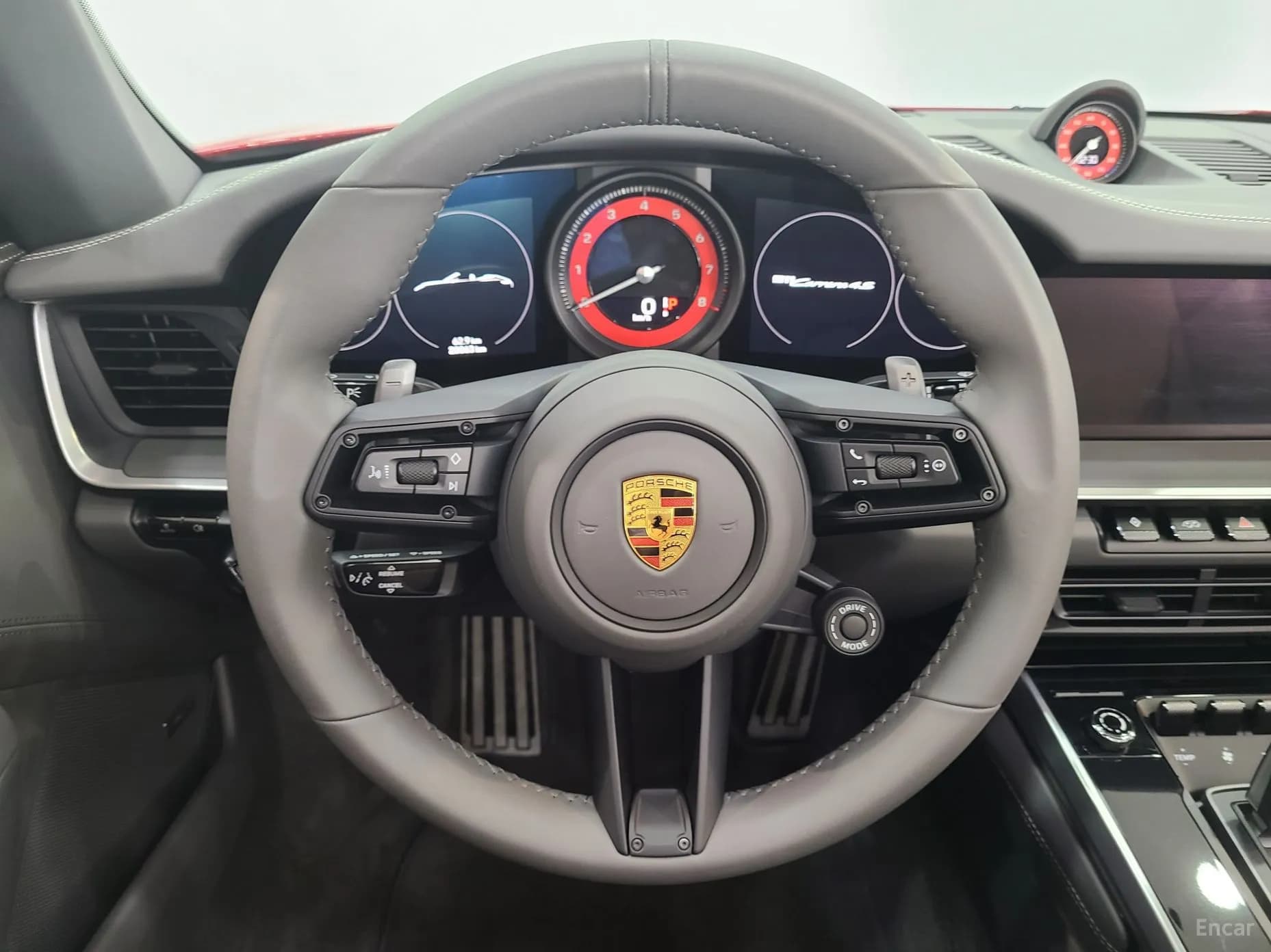 911 (992)