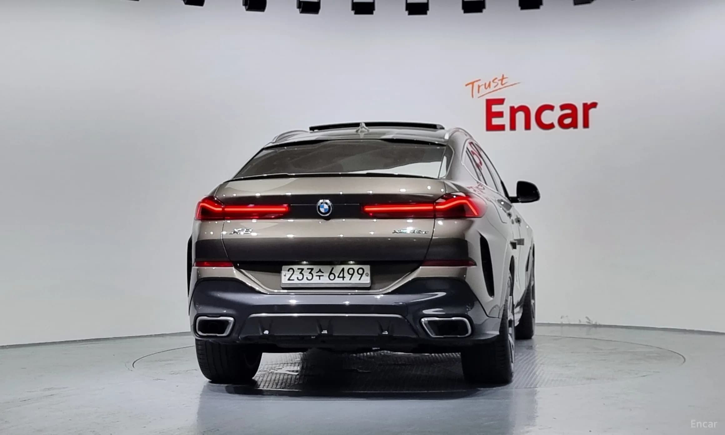 X6 (G06)