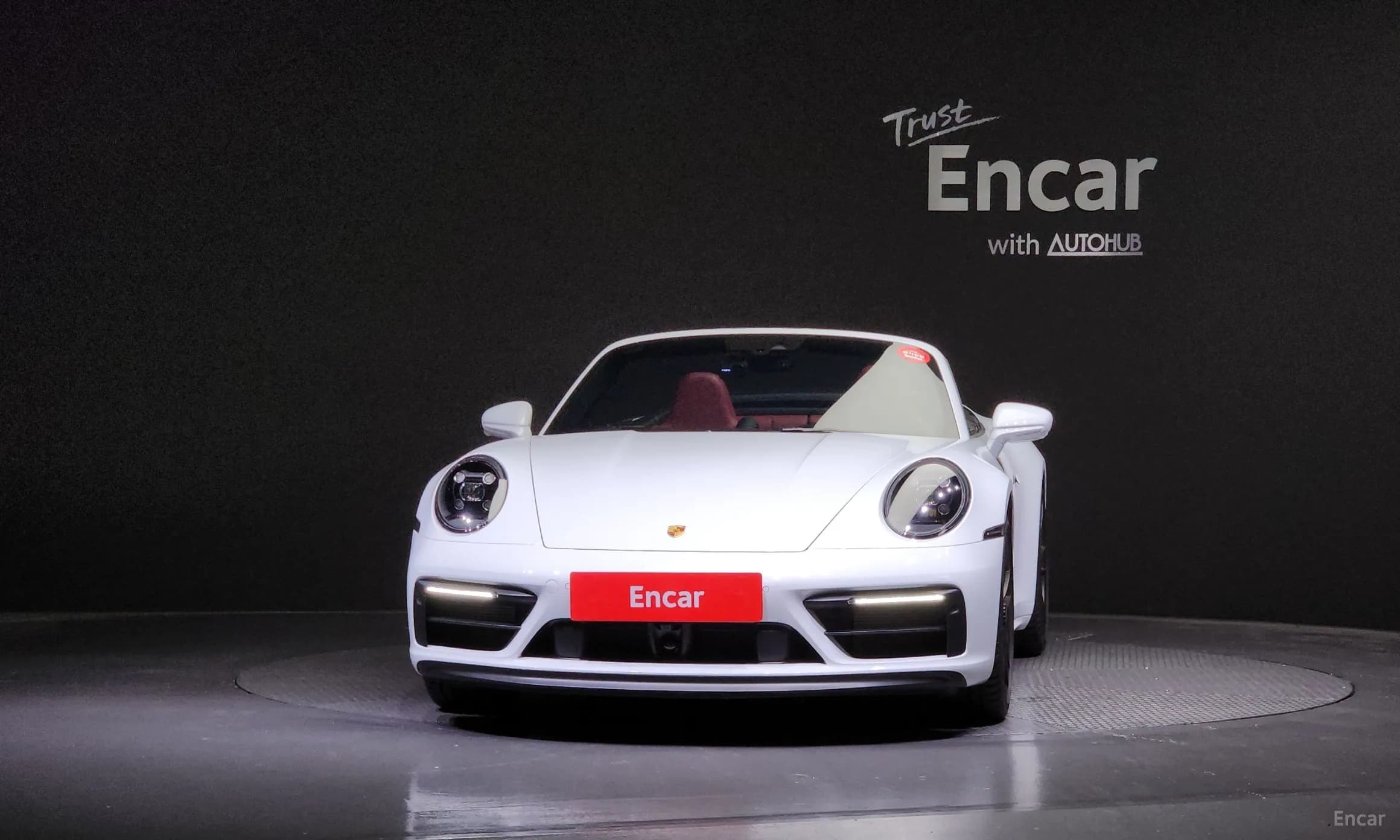 911 (992)