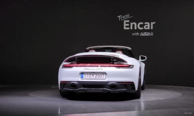 911 (992)