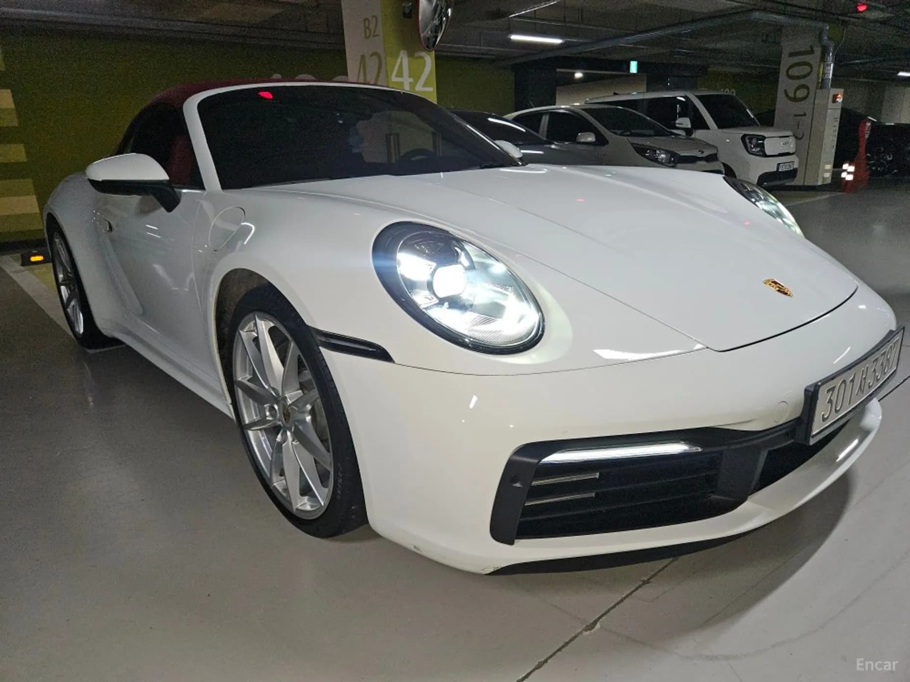 911 (992)