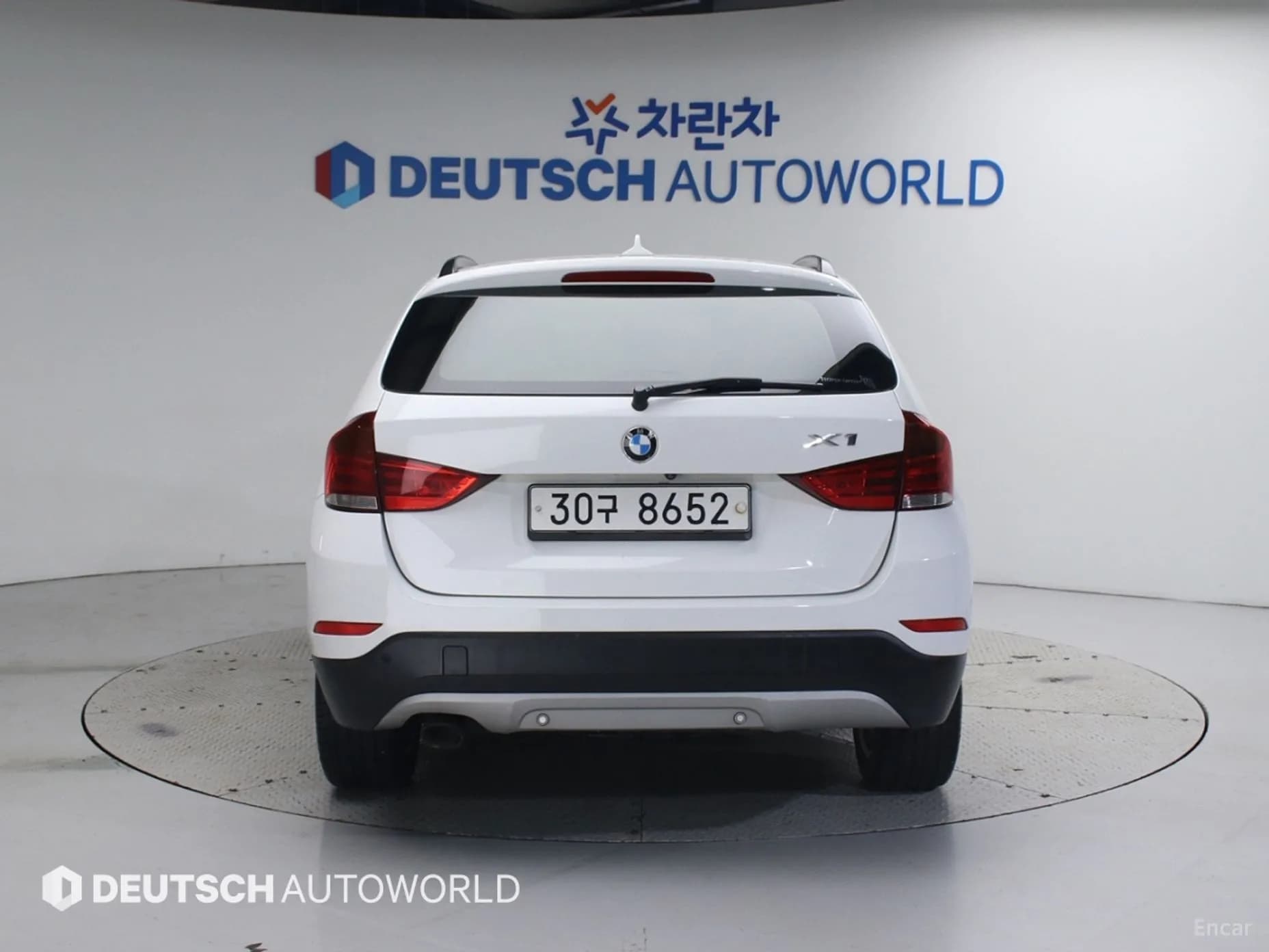 X1 (E84)