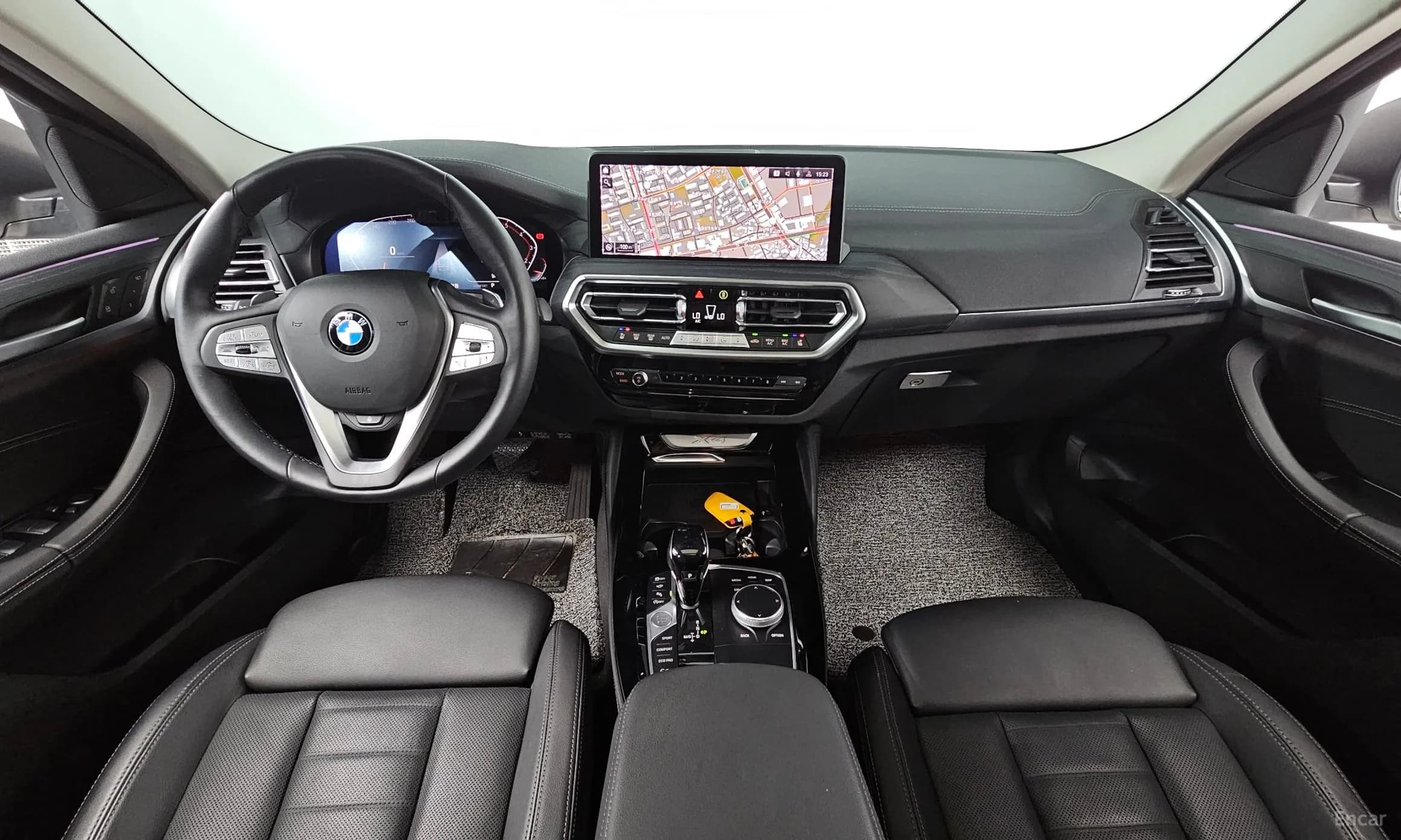 X4 (G02)