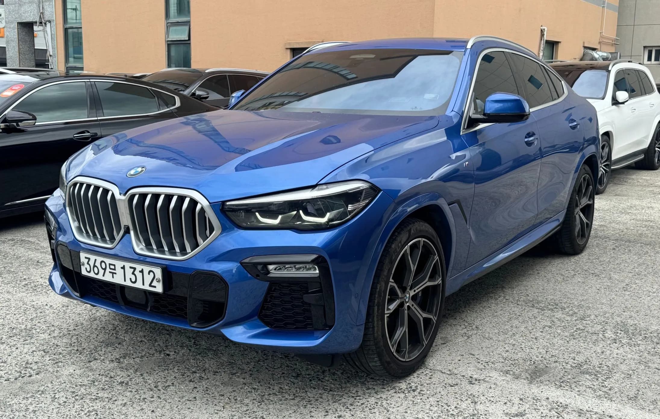 X6 (G06)