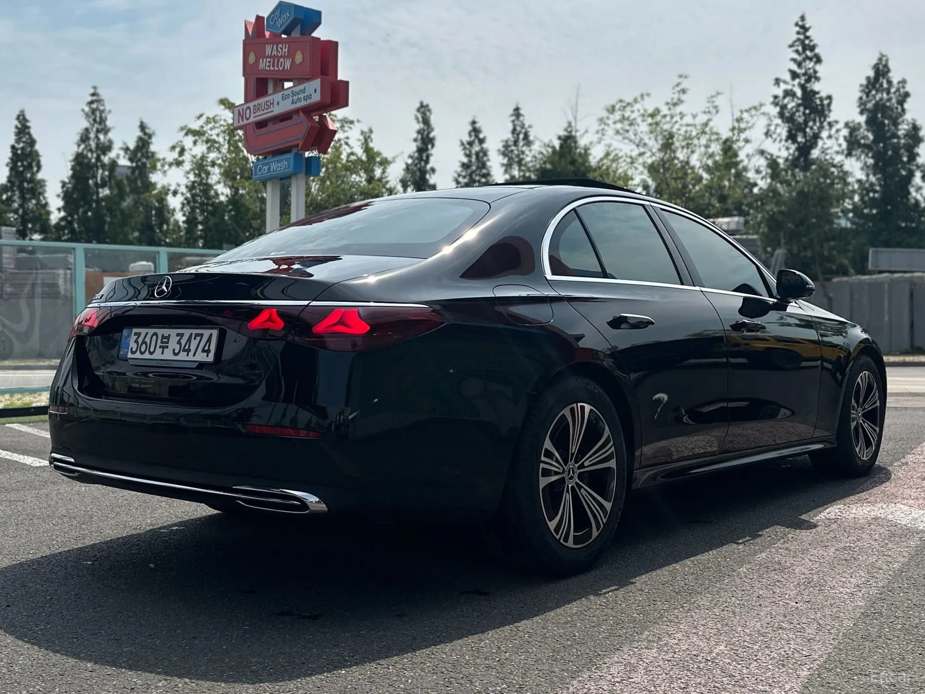 E-Class W214
