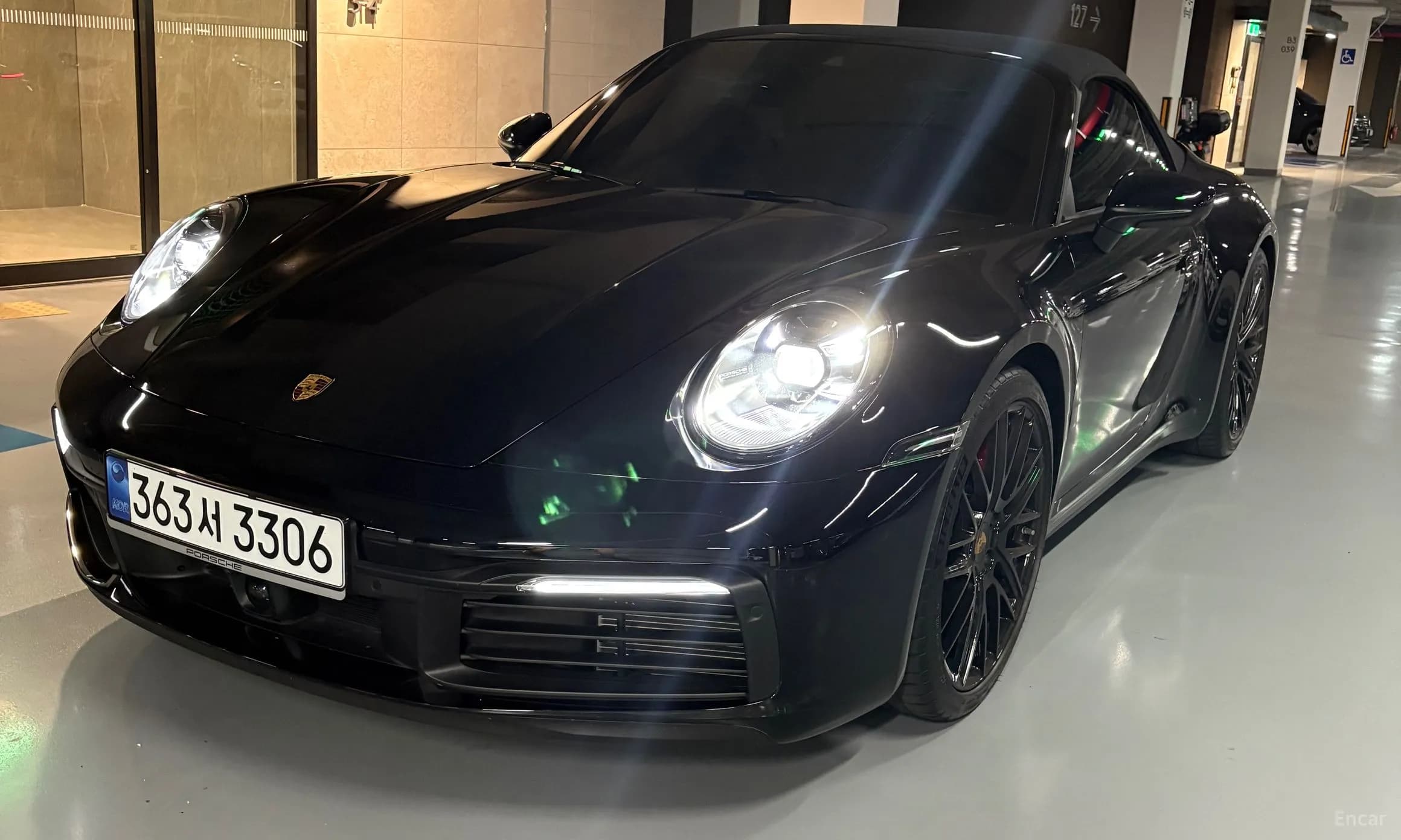 911 (992)