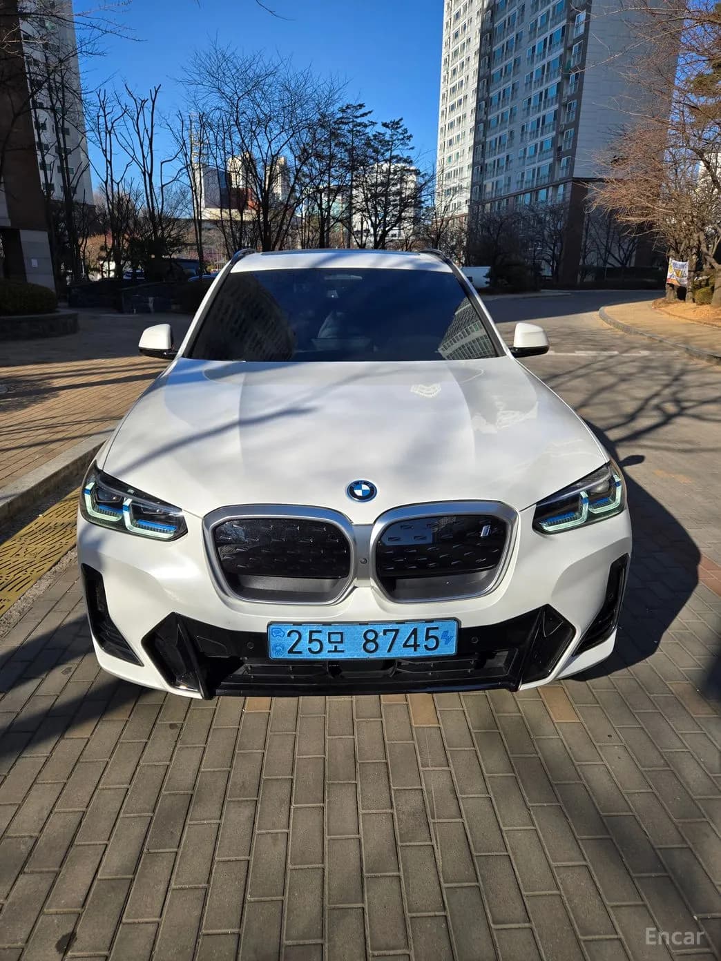 iX3