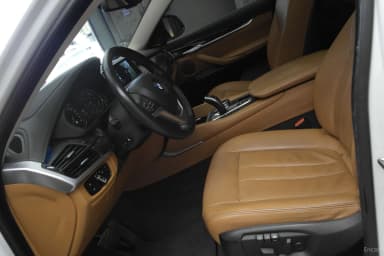 X6 (F16)