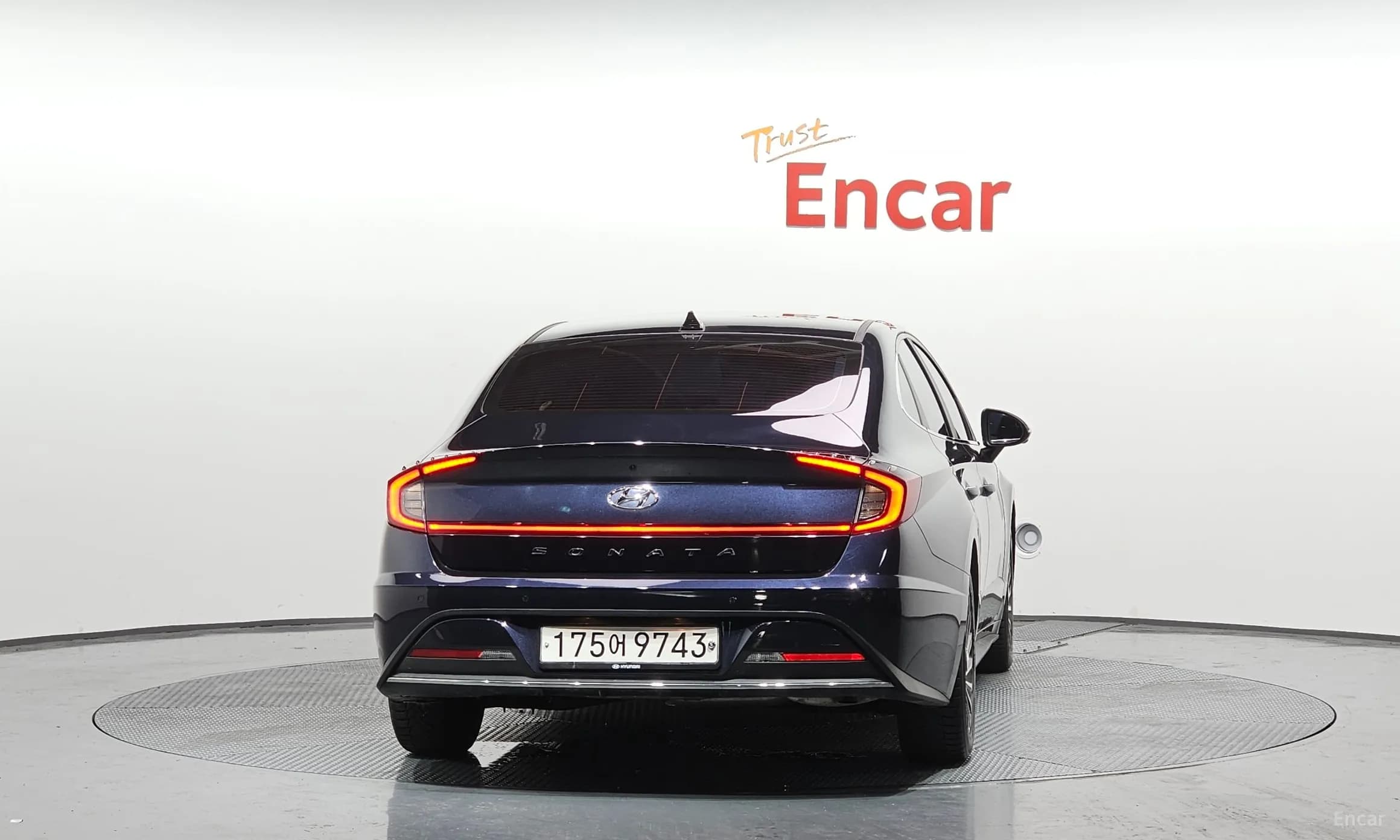 Sonata Hybrid (DN8)
