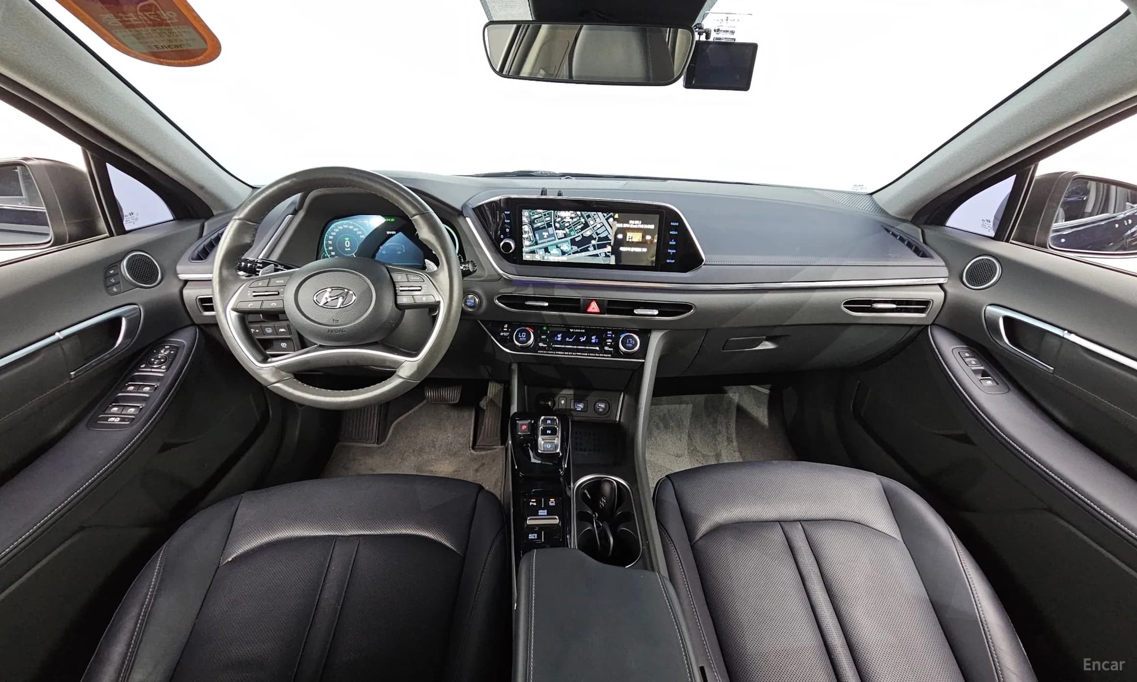 Sonata Hybrid (DN8)