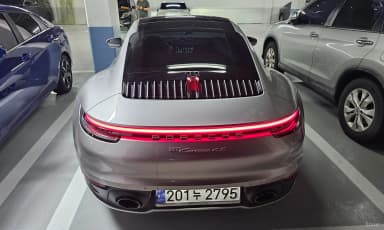 911 (992)