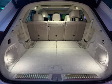 EQS SUV X296