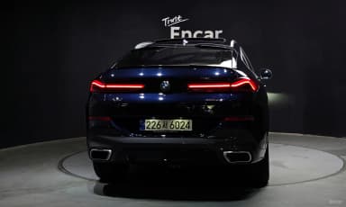 X6 (G06)