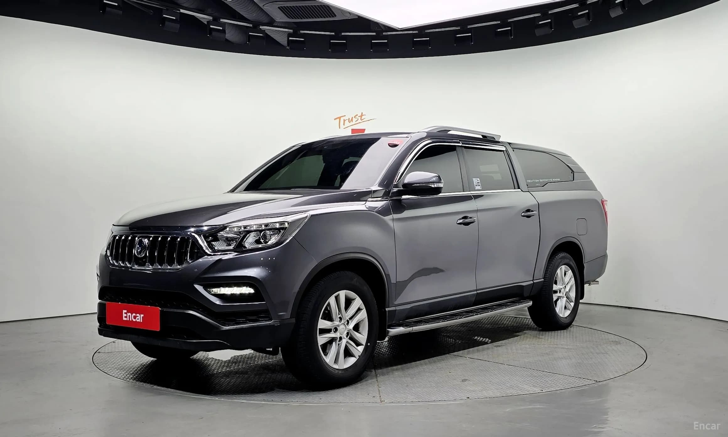 Rexton Sports Khan