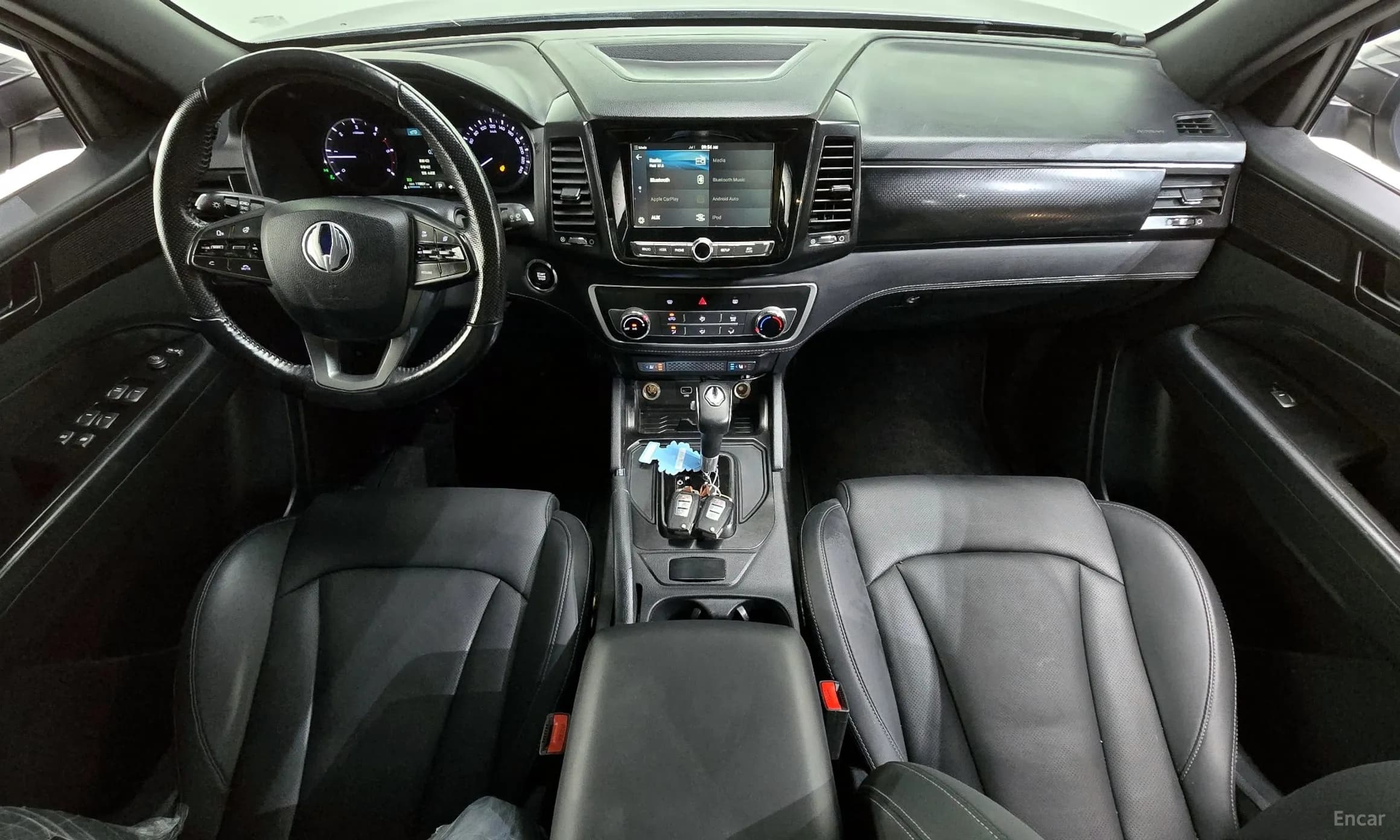 Rexton Sports Khan