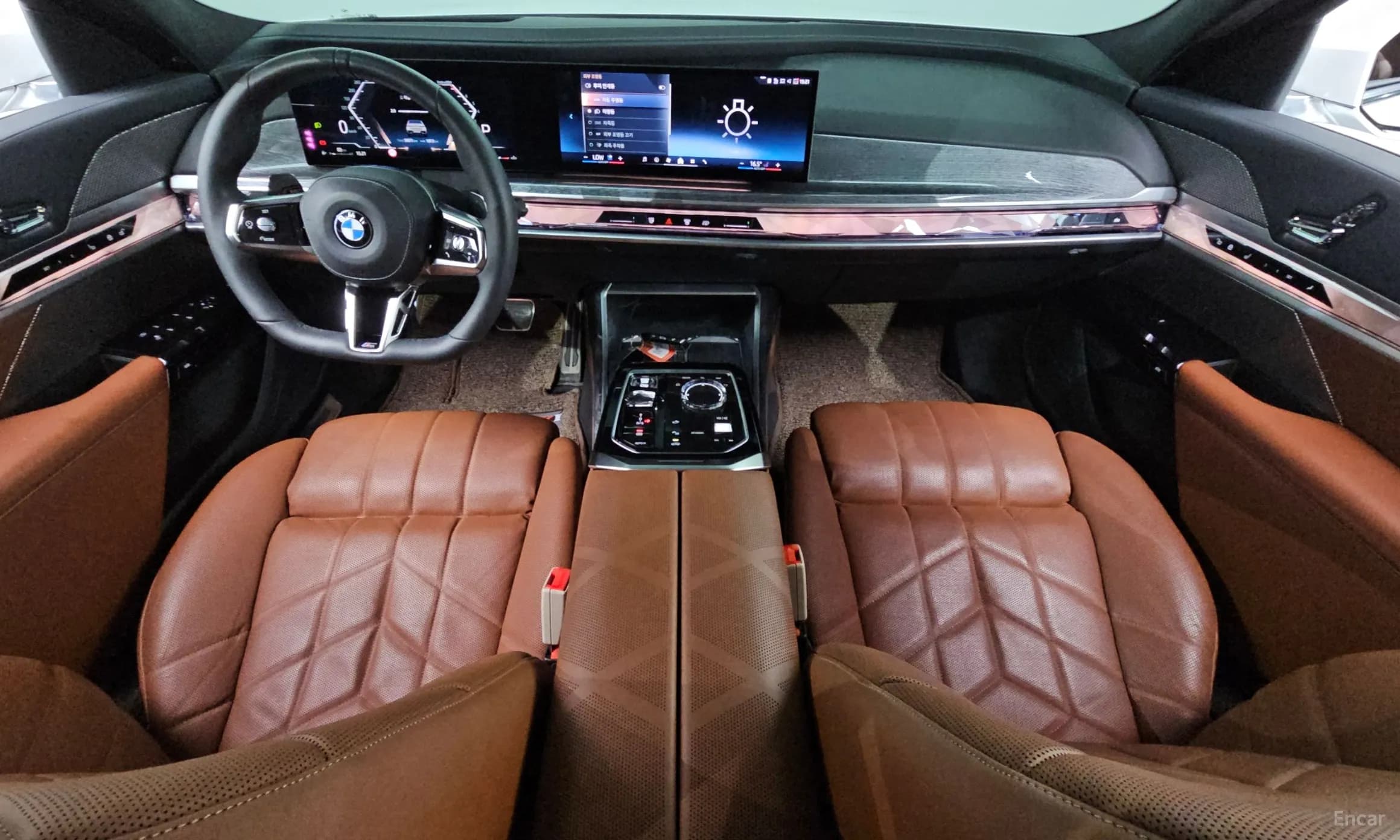 7 Series (G70)