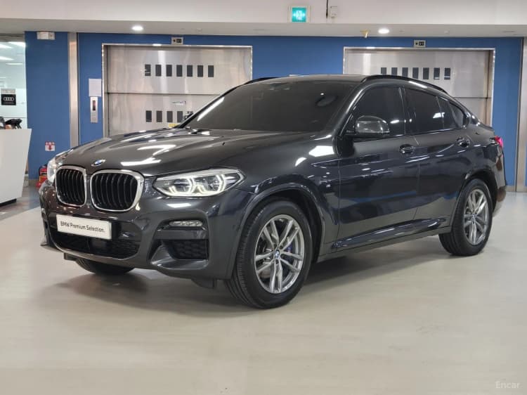 X4 (G02)