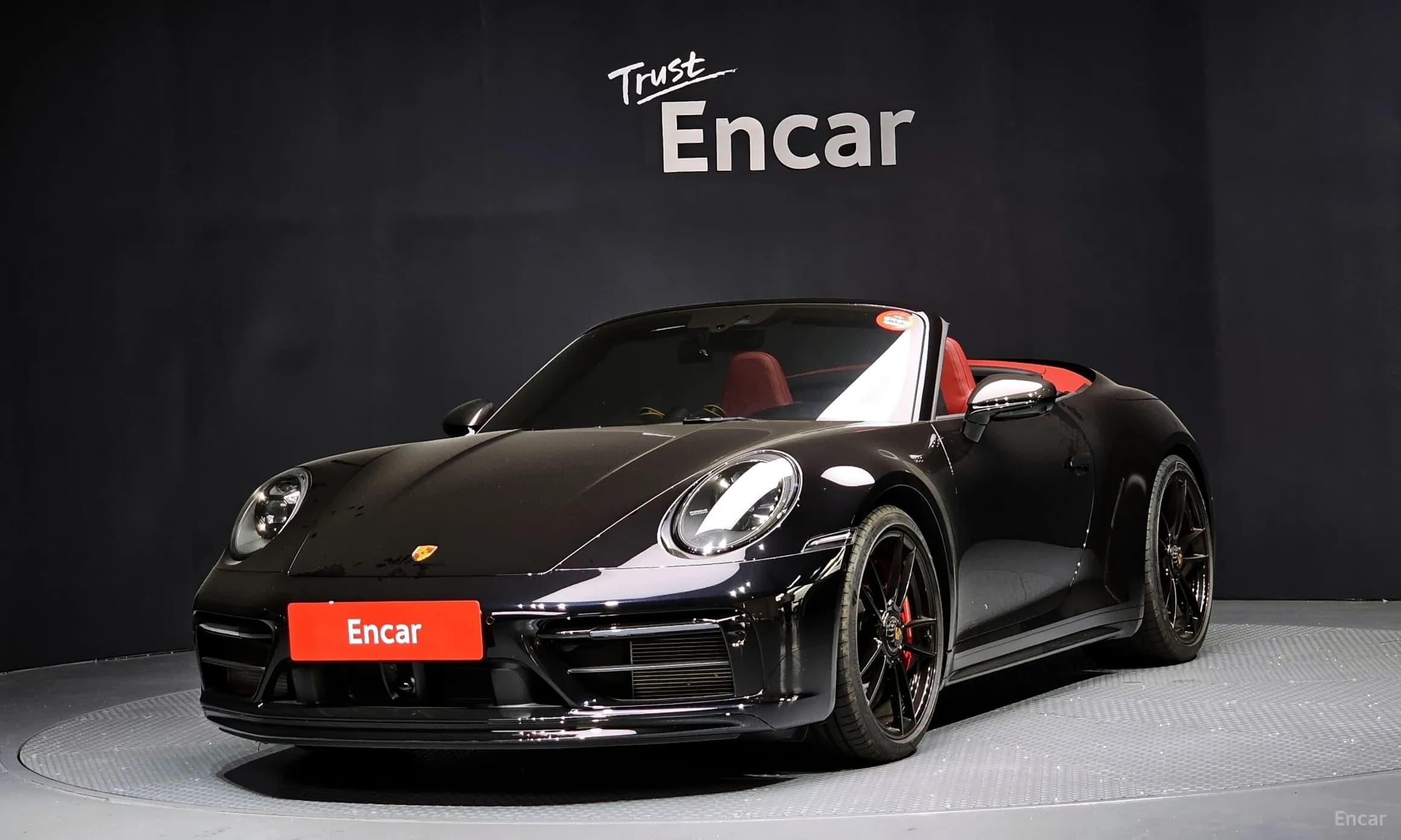 911 (992)