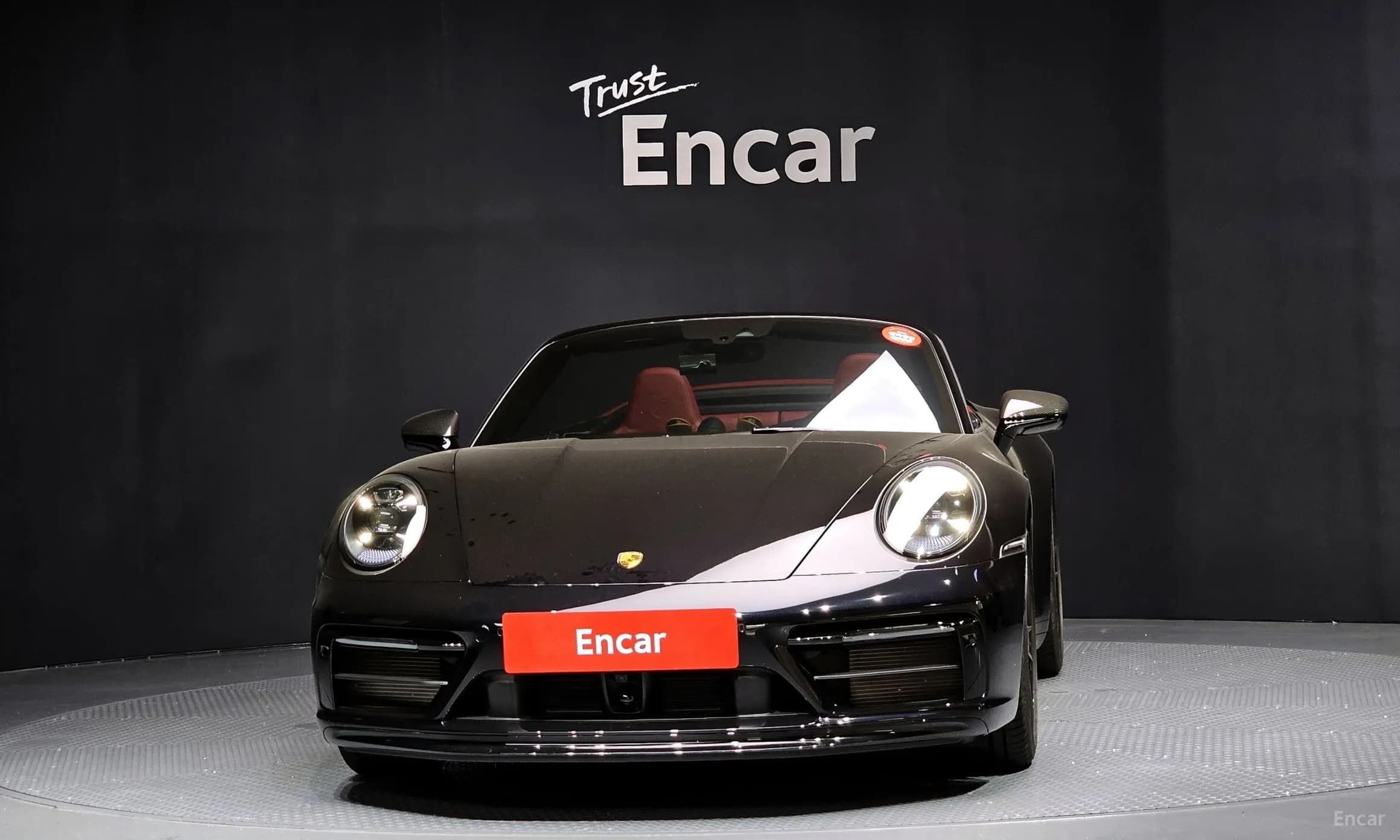 911 (992)