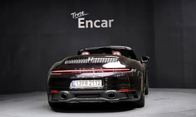 911 (992)
