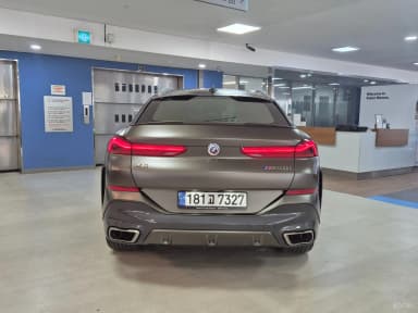 X6 (G06)