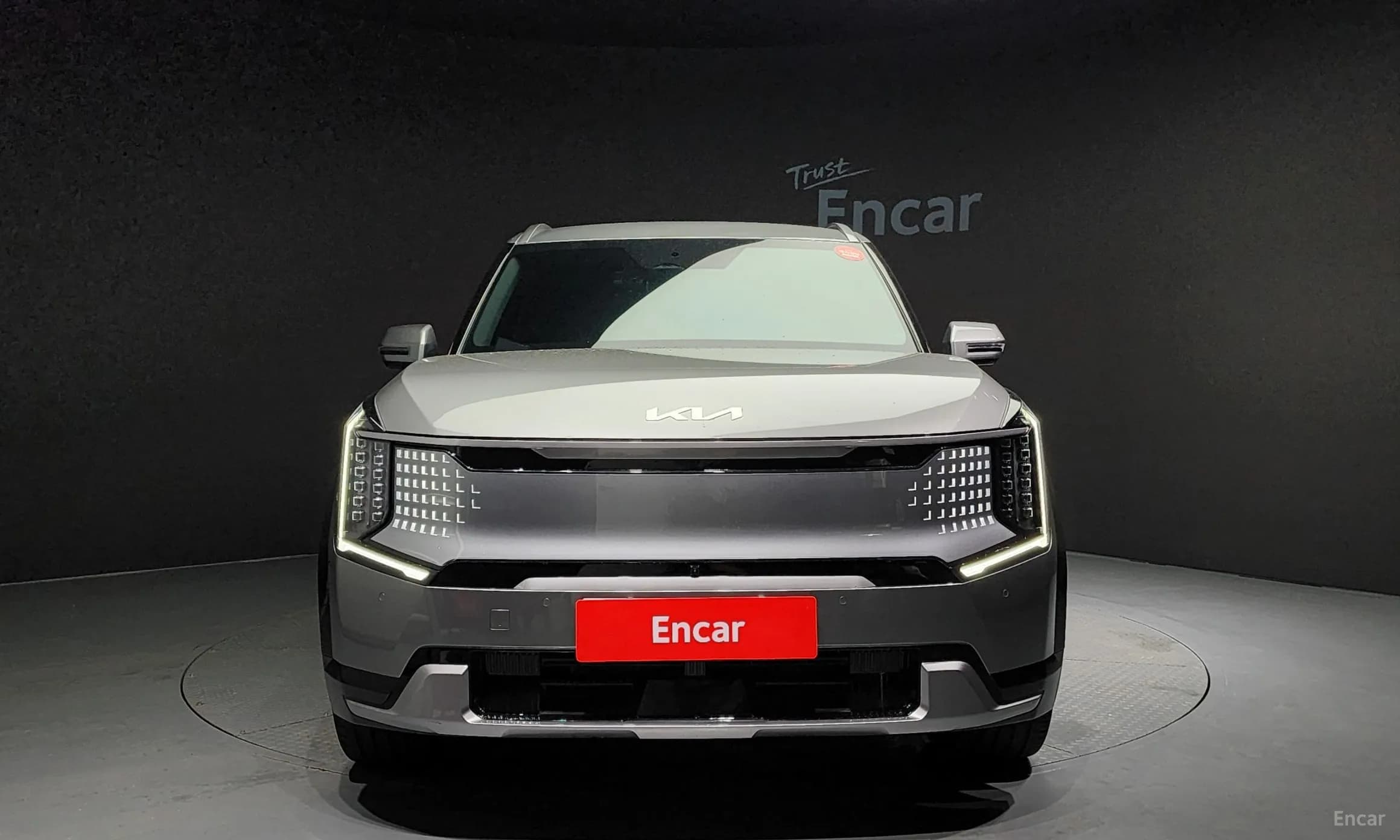 EV9